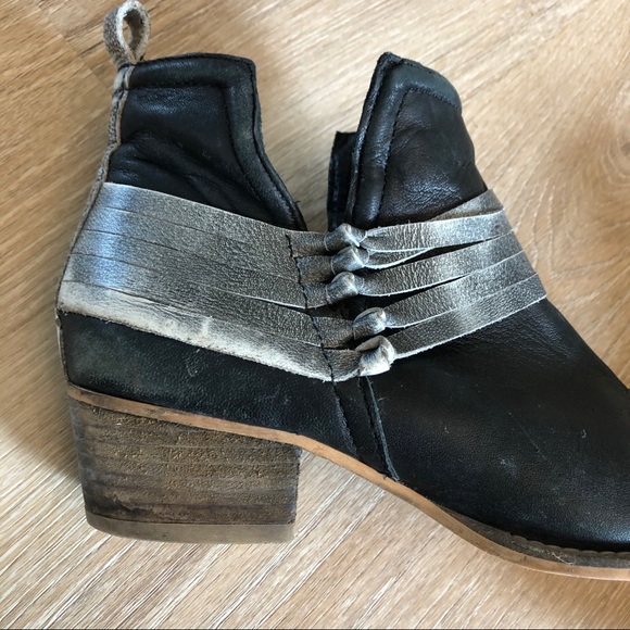 Diba True Black Grey Gray Fall Heeled Booties - Picture 3 of 7